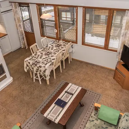 Karhunvartijan Linna B14 Holiday home Kuusamo